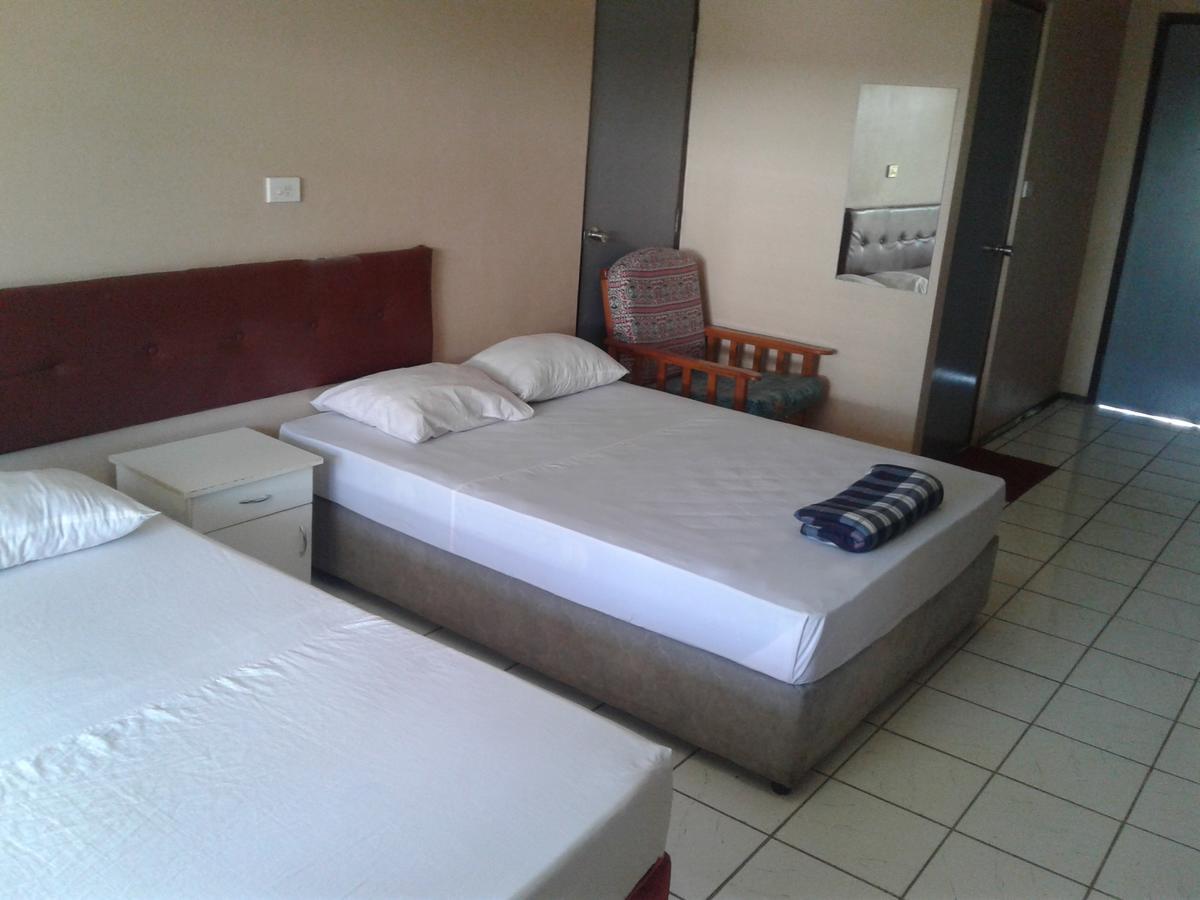 Blue Light Hotel Нанди Экстерьер фото